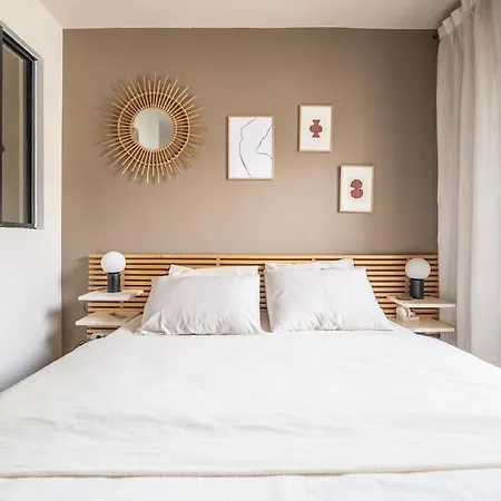 Apartment Charming Modern And Bright 4p